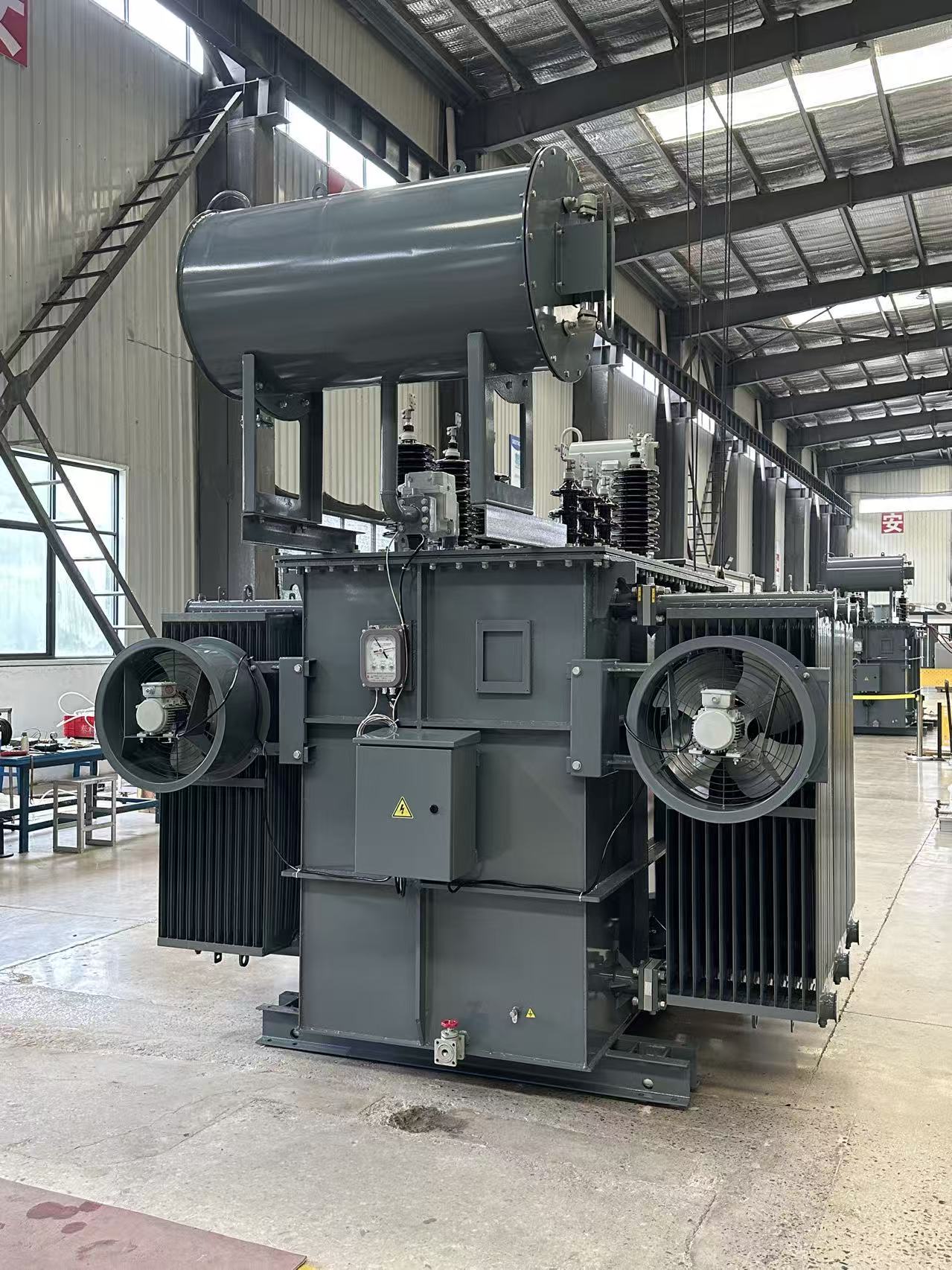 SYHF 6300 kVA หม้อแปลงไฟฟ้าแบบแช่น้ำมันสามเฟสได้รับเสียงไชโยโห่ร้องอย่างกว้างขวางในอาเซอร์ไบจานนำเสนอทางโทรทัศน์ท้องถิ่น